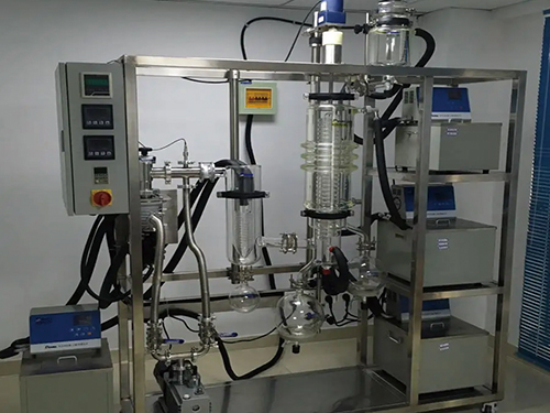 Vacuum distillation