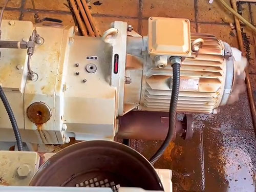 无油螺杆真空泵是否能满足高腐蚀环境需求？