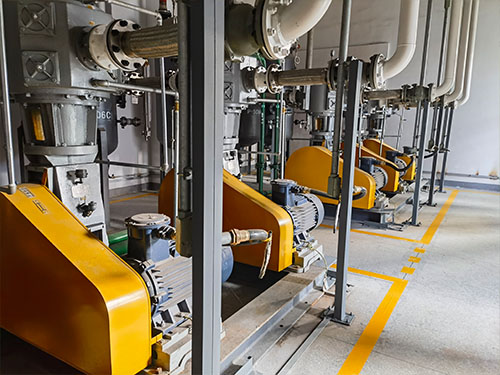 关于WLWWU无油真空泵在石油化工行业中的应用